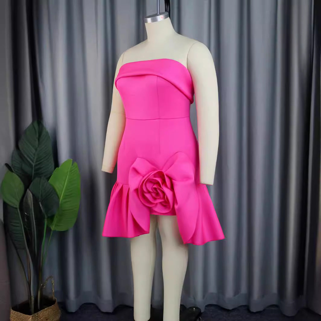 A Women's Floral Casual Off-shoulder Tube Top Dress