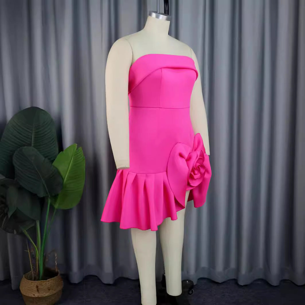A Women's Floral Casual Off-shoulder Tube Top Dress