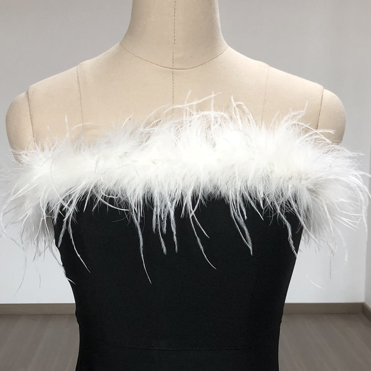 European And American Off-shoulder Contrast Color Ostrich Hair Tube Top High Slit Bandage One-piece Dress