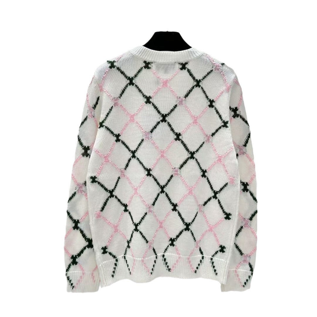 Geometric diamond grid jacquard round neck long sleeved knitted sweater sweet and fashionable sweater for women