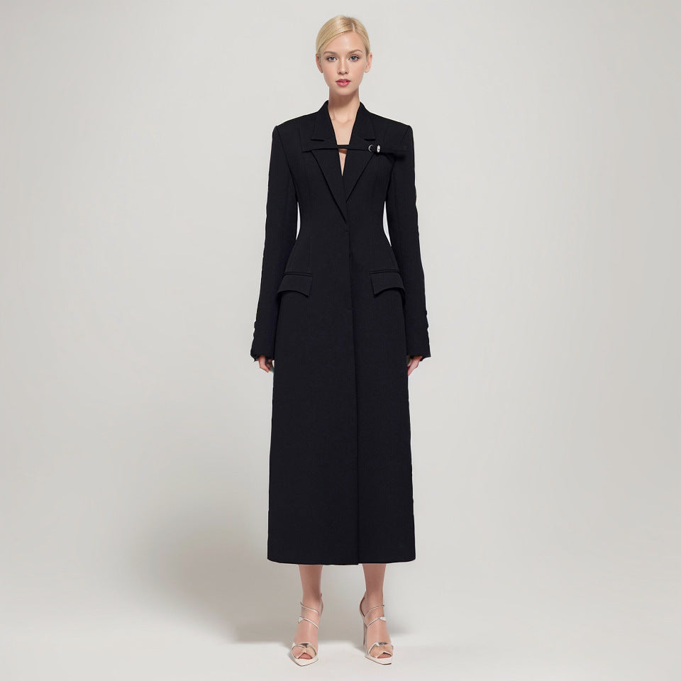 A niche design with a waist cinching and slimming windbreaker for women, featuring a minimalist and trendy style with decorative loops and a long coat