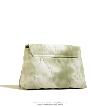 Bolso bandolera cuadrado pequeño con cadena texturizada