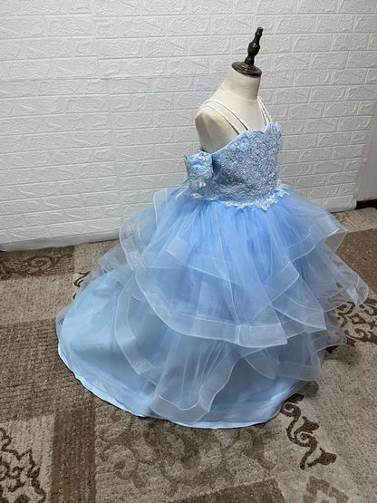 Vestido infantil con cola de sirena