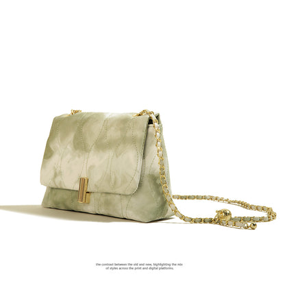 Bolso bandolera cuadrado pequeño con cadena texturizada