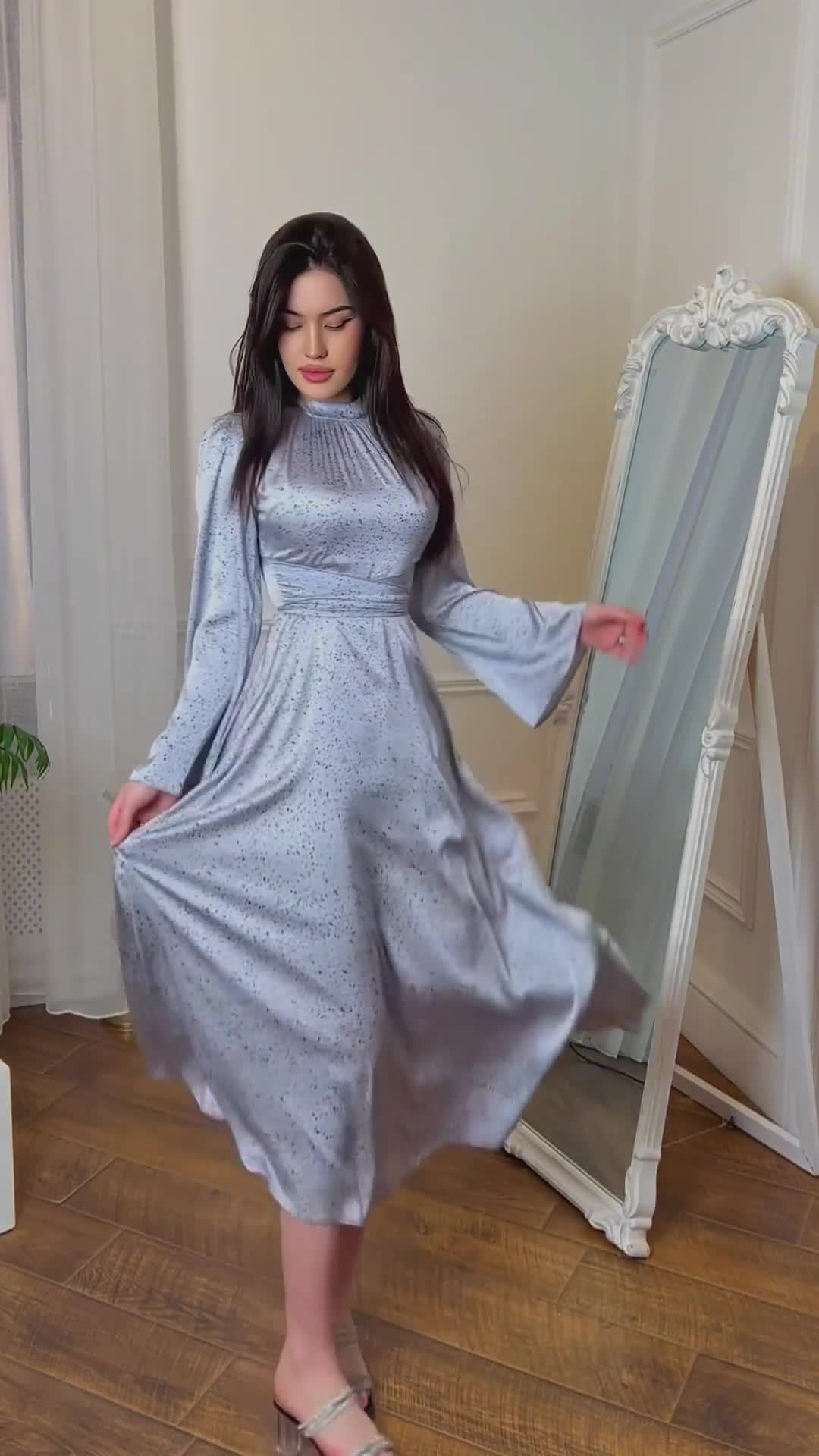 Bedrucktes Shu Feng-Kleid aus Satin für Damen
