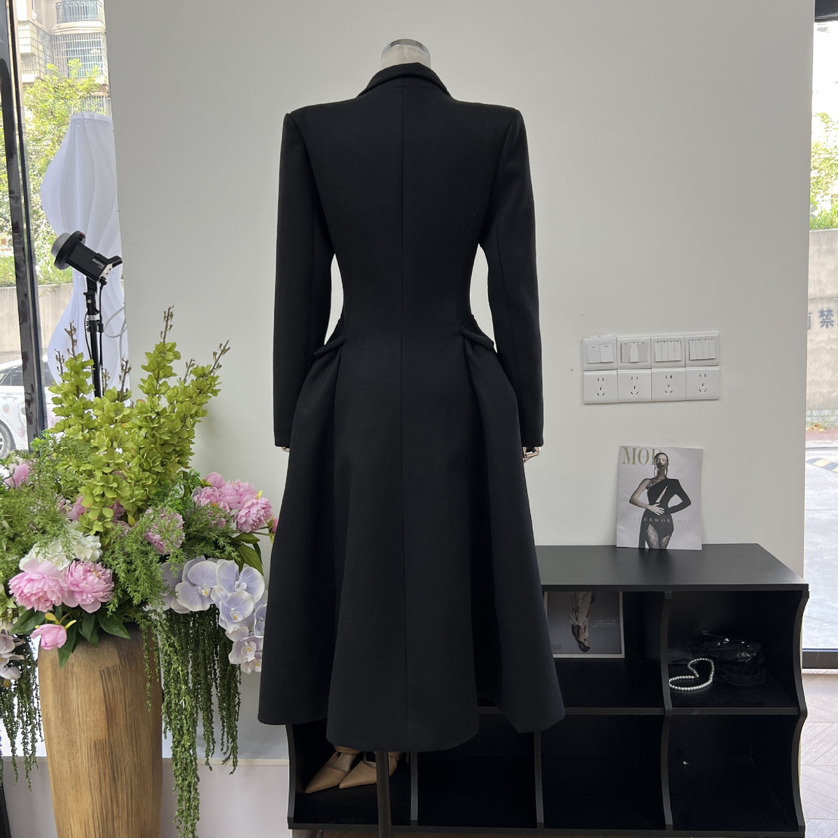 Woolen waist cinching coat