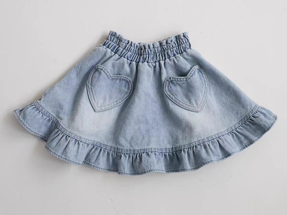 Cowboy skirt with heart-shaped pocket