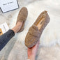 Women wearing plush shoes for winter outings to keep warm, add plush and thicken, and put on bean shoes with one foot. Fairy lamb thick soles, large cotton shoes