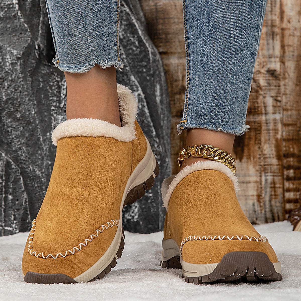 Outdoor snow boots with low cut lightweight and plush cotton tow