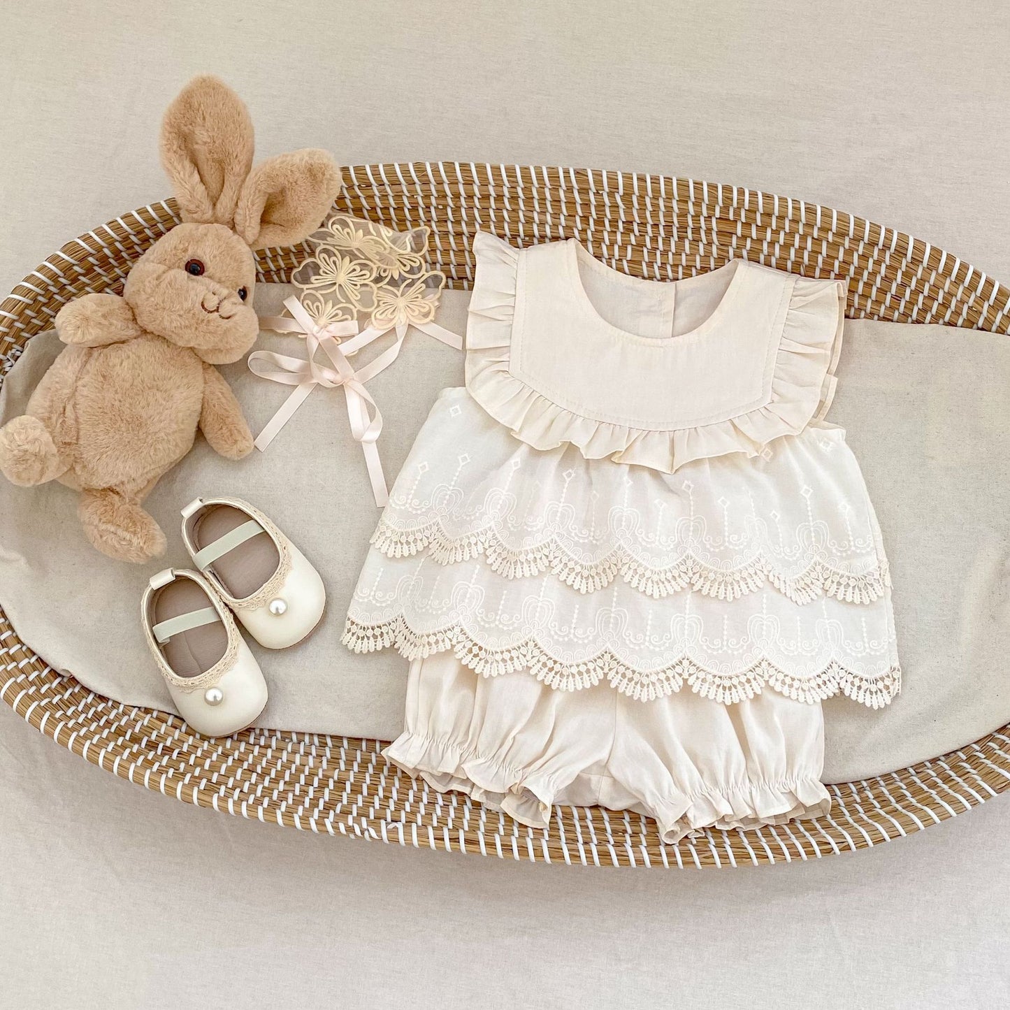 Girls' Fashionable Stylish Embroidery Stitching Sleeveless Two-piece Suit
