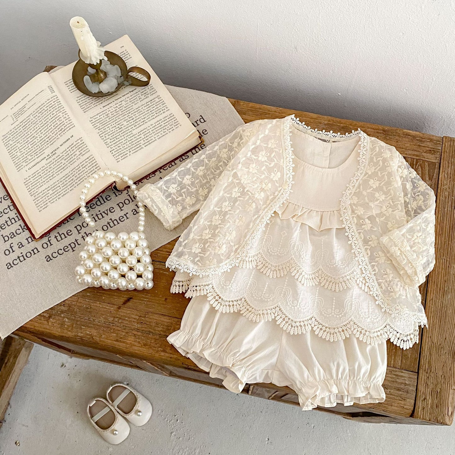 Girls' Fashionable Stylish Embroidery Stitching Sleeveless Two-piece Suit