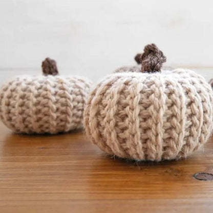 Accesorios de Halloween Calabaza tejida a mano Adornos pequeños Muñeca de dibujos animados