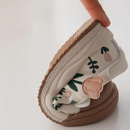 Girls Sneakers Soft Bottom Embroidered Flowers Sweet Retro